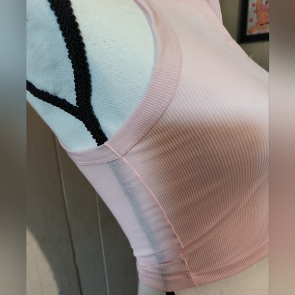 Pretty Light Pink Sleeveless Crop Top - Picture 5 of 8